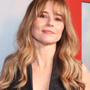 Linda Cardellini, photo 11