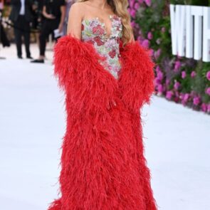 Blake Lively’s £30,000 Floral Fantasy Stuns at ‘It Ends With Us’ Premiere
